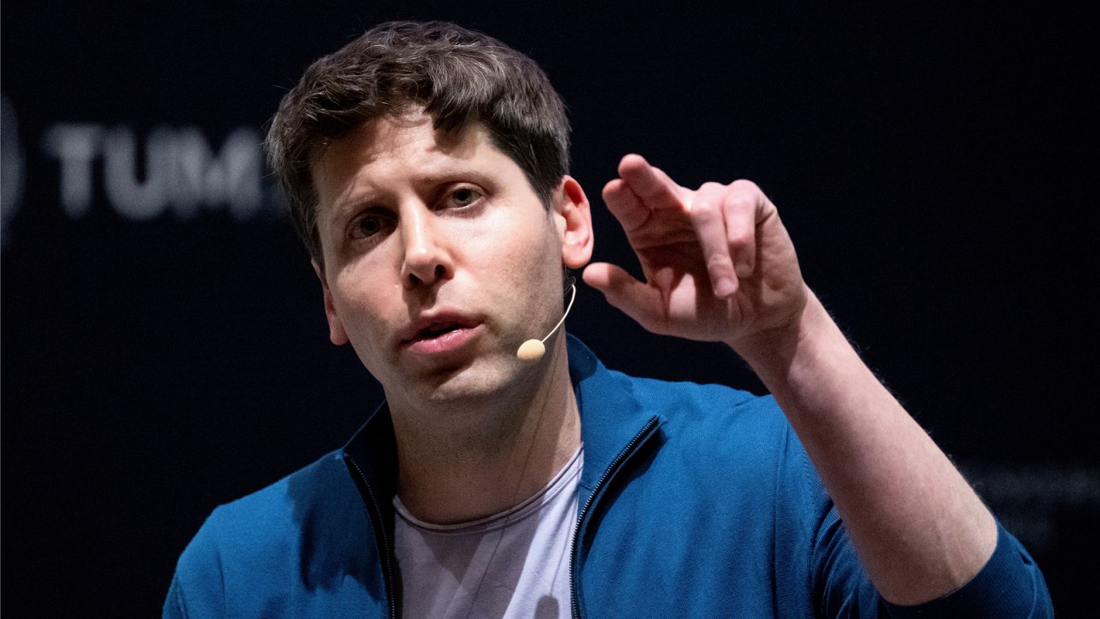 Sam Altman regresa a OpenAI