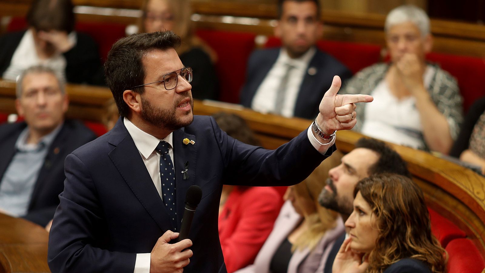 Sesió de control al Parlament