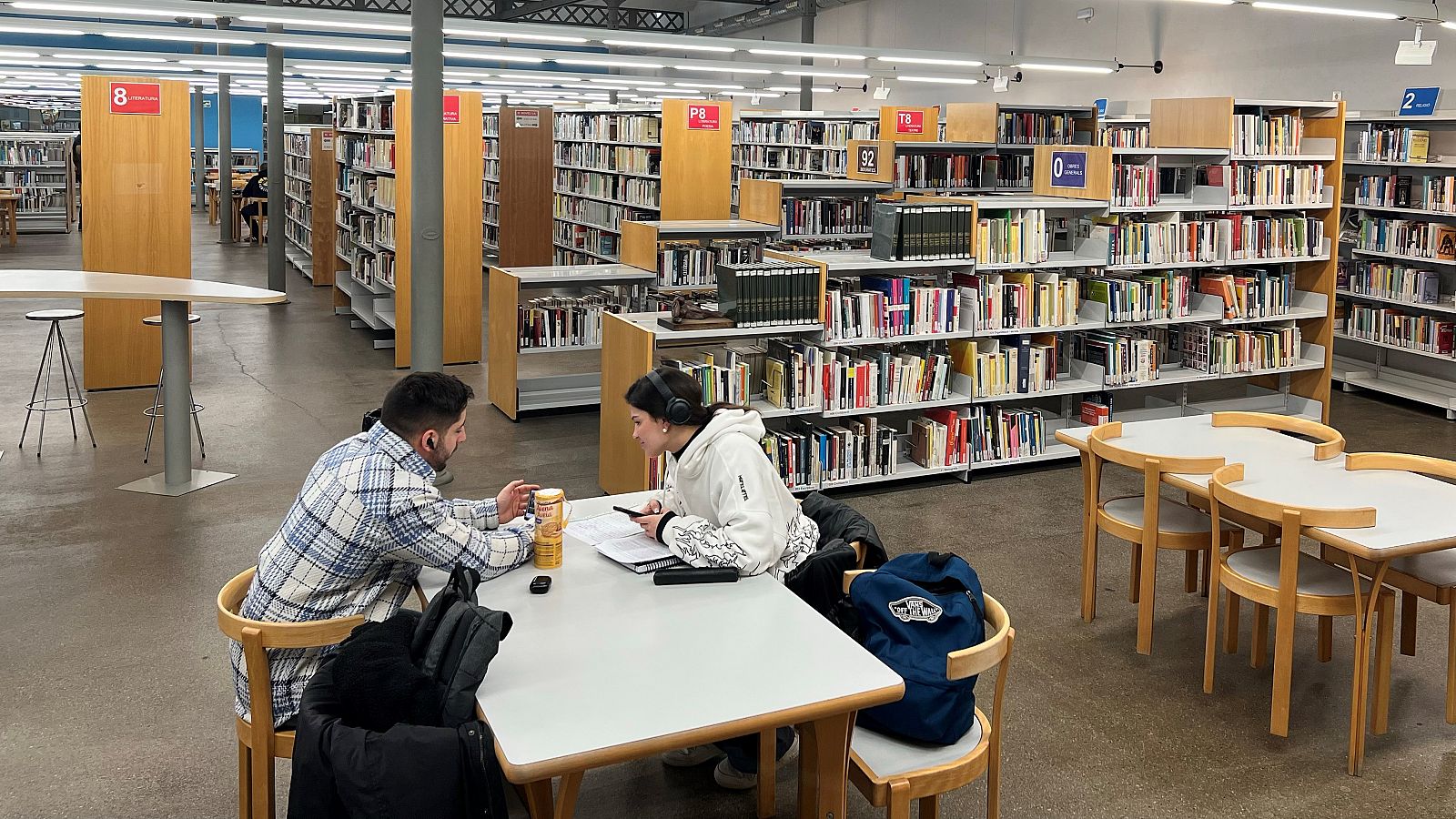 Zona d'estudi de la biblioteca Can Casacuberta de Badalona | ACN