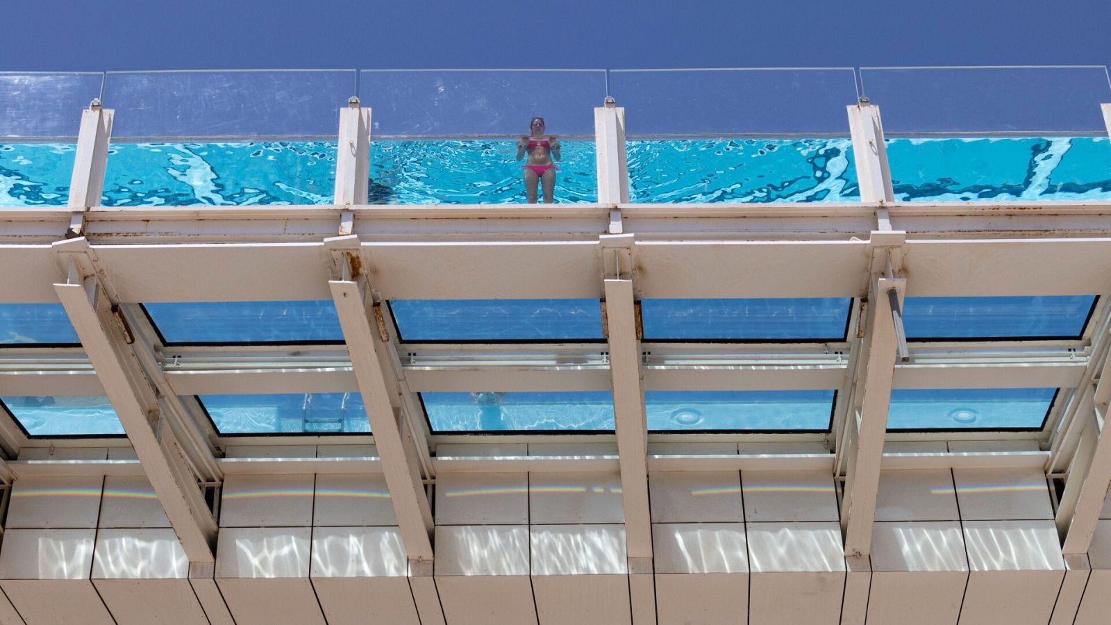 El impacto de la sequía en el turismo: Imagen de la piscina de un hotel de Magaluf, en Mallorca.