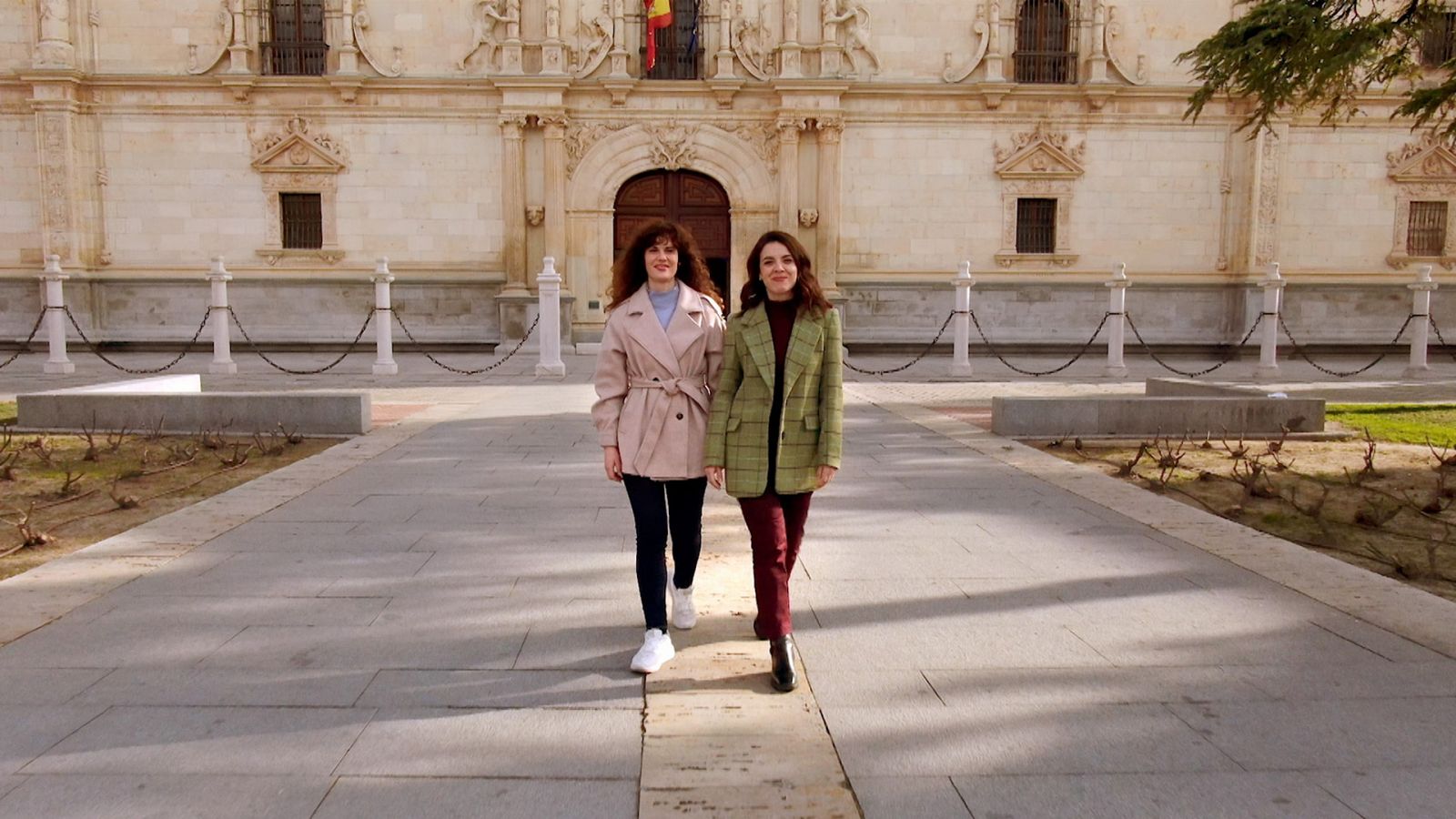 Lidia San José y Leonor Martín en Alcalá de Henares