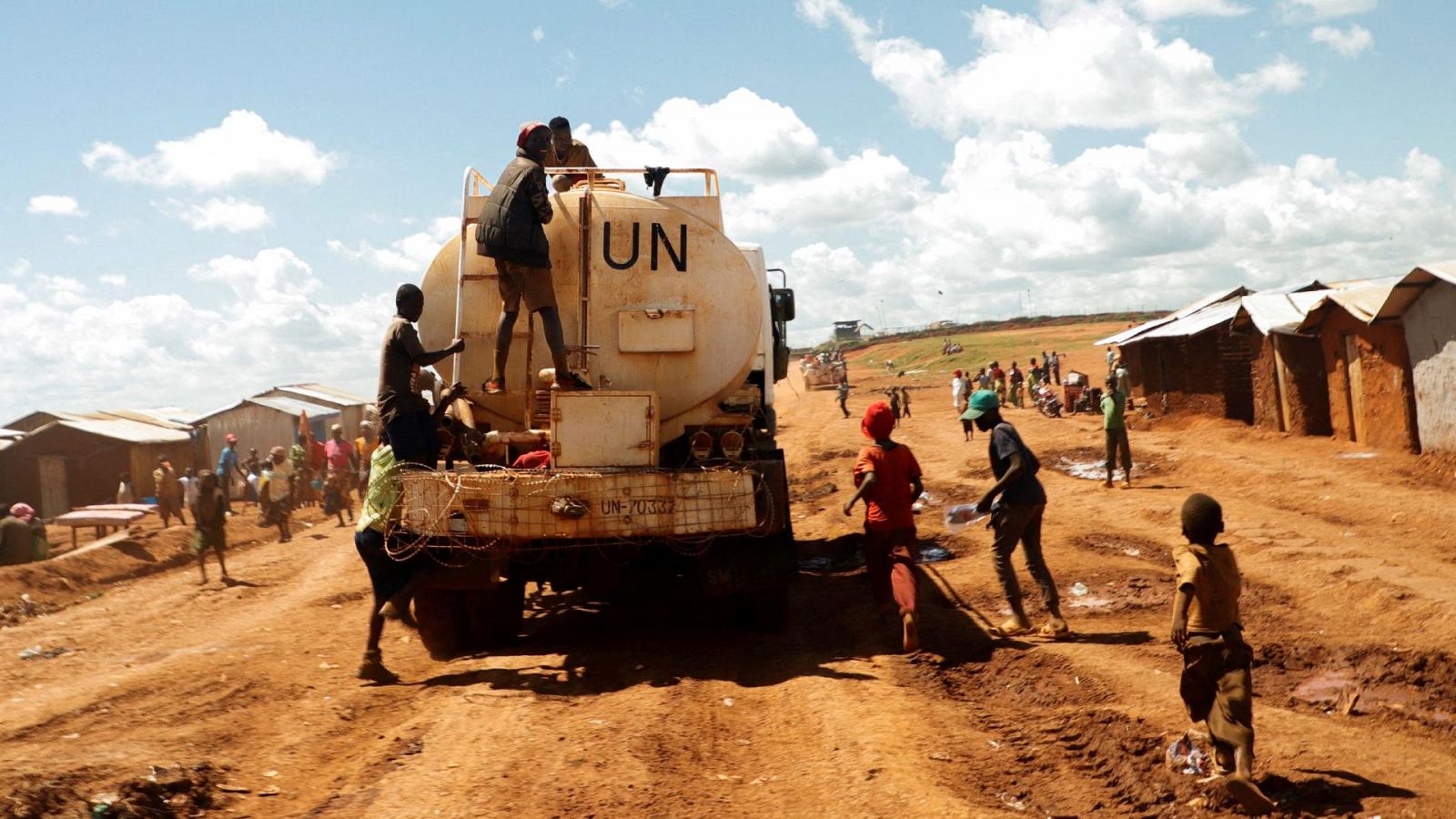 FILE PHOTO: Rebel attacks deepen displacement crisis in Congo's Ituri