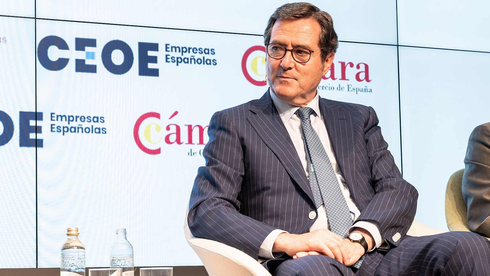 El presidente de la CEOE, Antonio Garamendi, durante la clausura de la 'V Cumbre de Internacionalización¿, en la Sede de la Cámara de Comercio de España