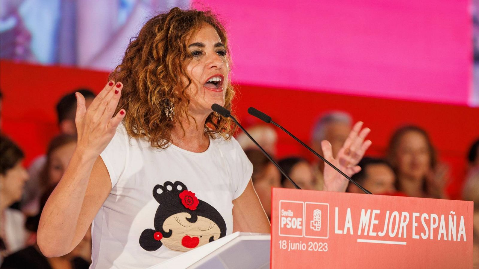 La número uno del PSOE en la lista al Congreso por Sevilla y ministra de Hacienda, María Jesús Montero