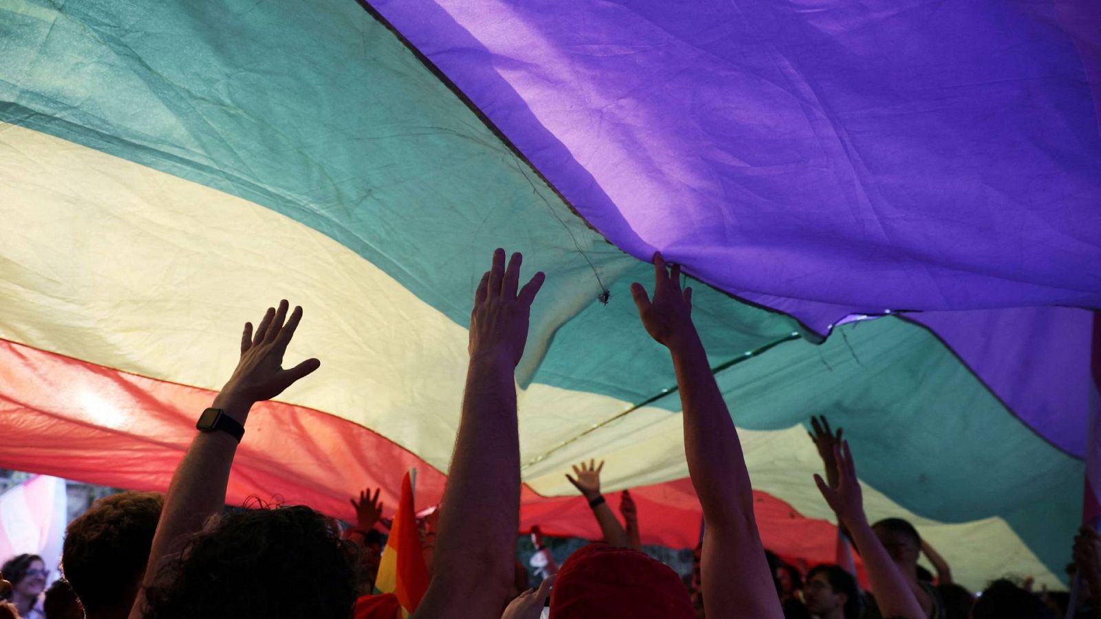 Imagen de archivo de una manifestación del Orgullo LGBTQ+ en Chipre. REUTERS/Yiannis Kourtoglou