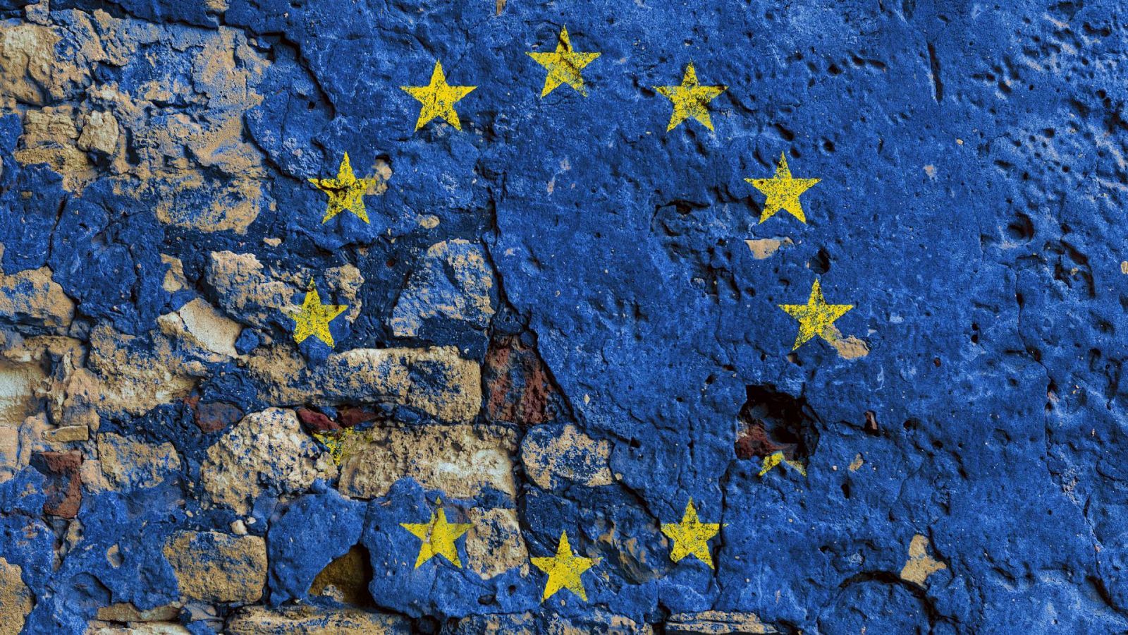 Bandera europea impresa en un muro