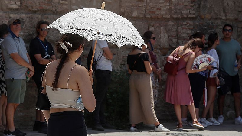 Las temperaturas máximas bajan y no superarán los 40 grados este jueves