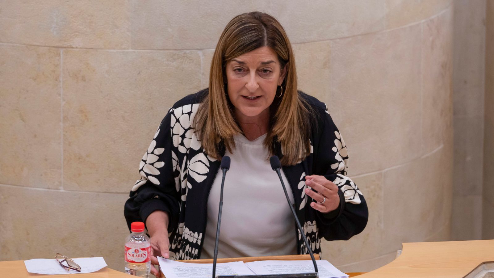 Baruaga no consigue la mayoría absoluta para ser presidenta de Cantabria