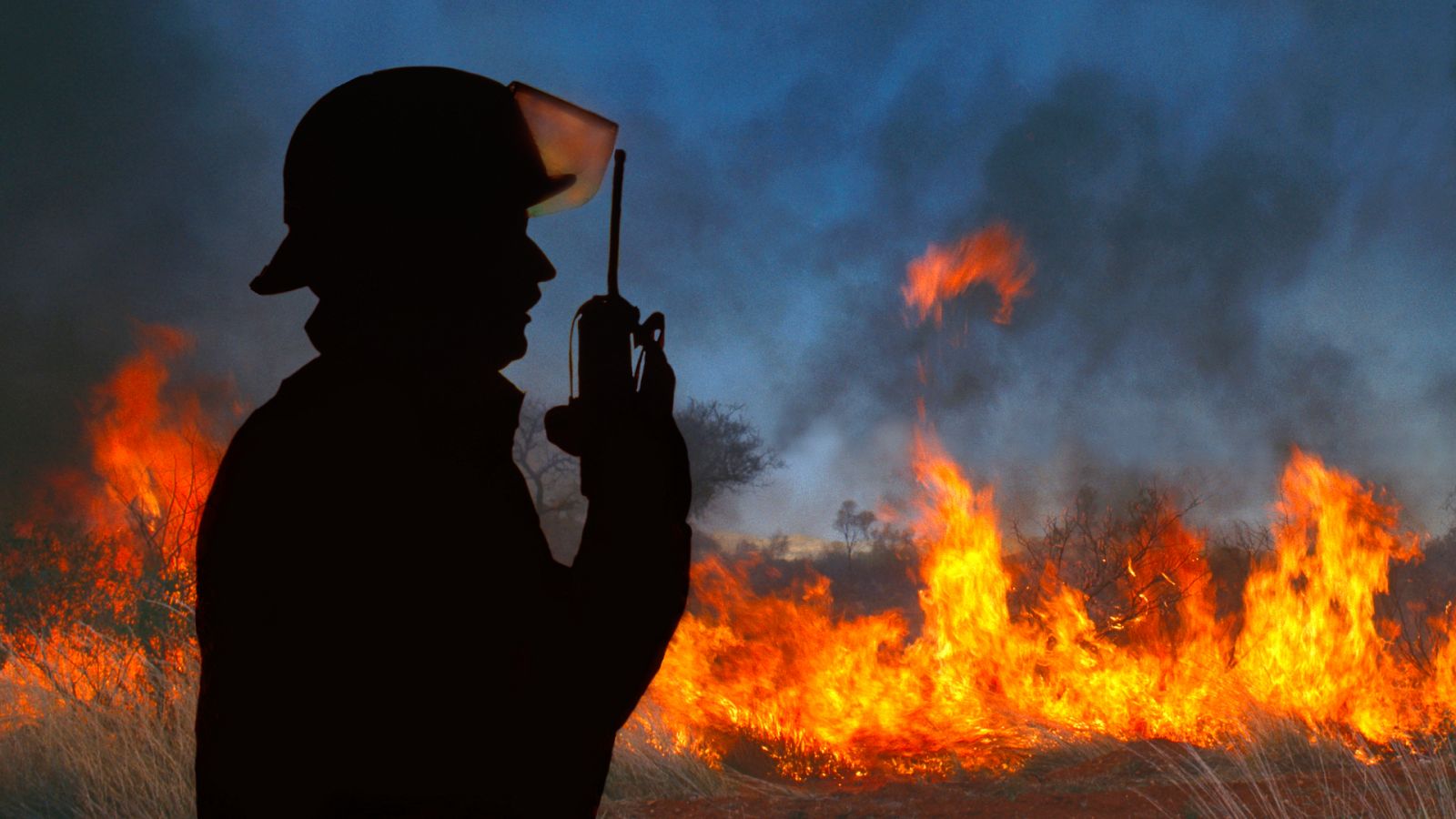 Muchos de los incendios que azotan a Canadá tardarán aún muchos meses en apagarse.