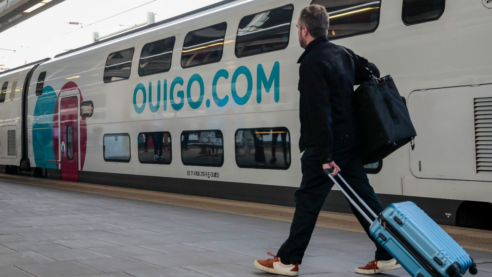 Ouigo pagará a viajeros atrapados en el túnel el doble del billete y un vale de 75 euros