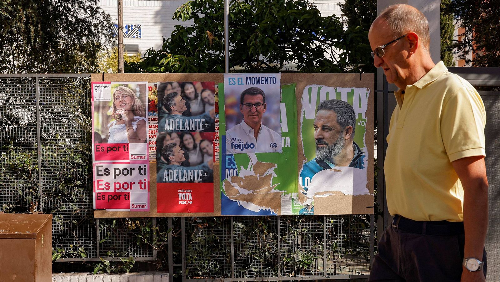 Elecciones generales: los carteles de los cuatro principales partidos del 23J