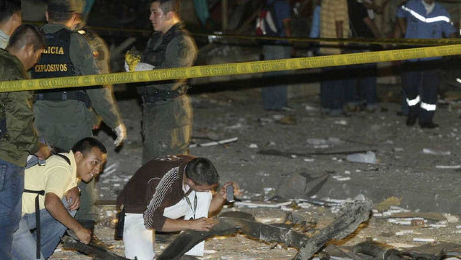 Imagen de archivo de un atentado con coche bomba en Colombia.