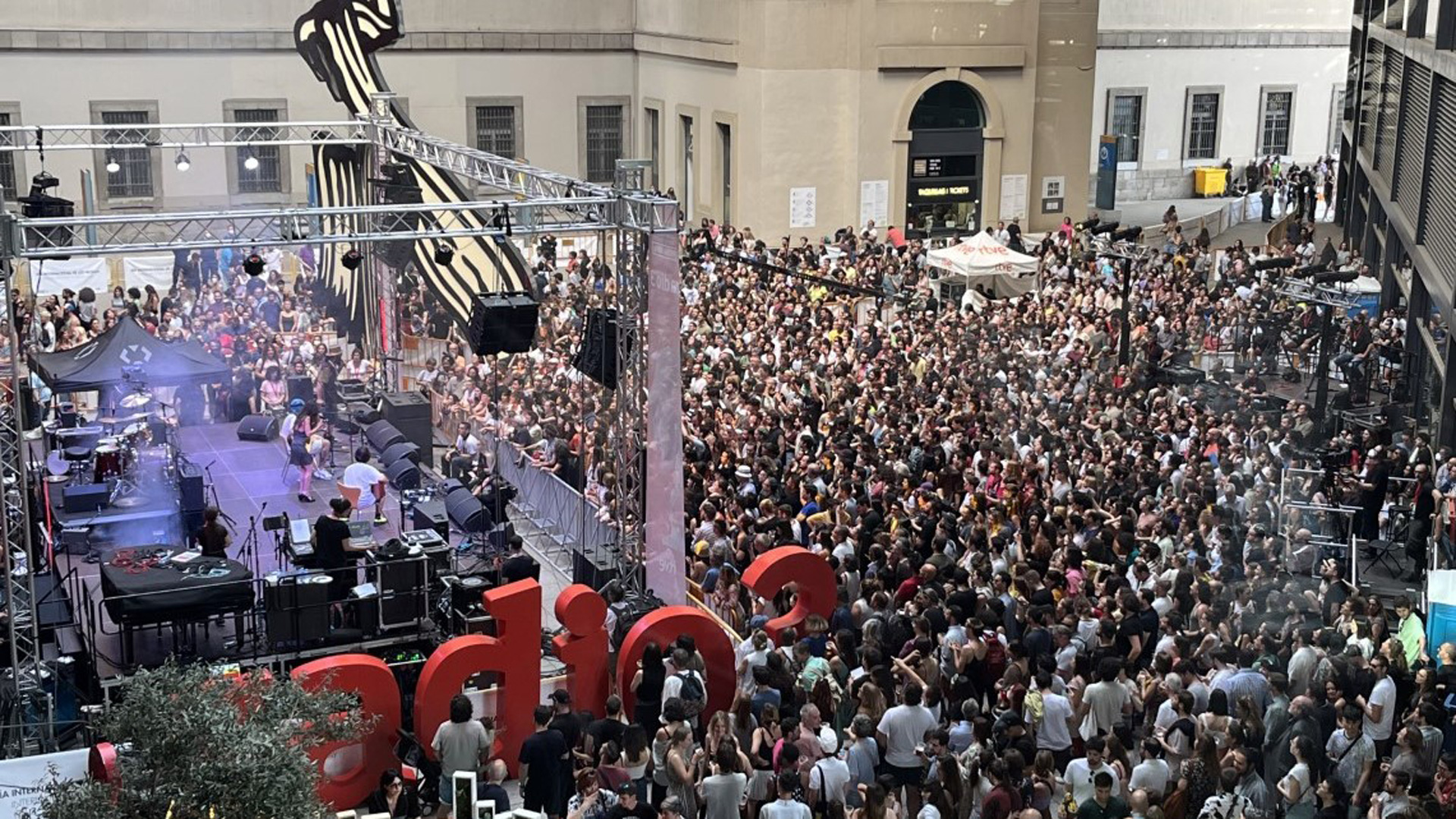 Fiesta de Radio 3 en el Museo Reina Sofía de Madrid