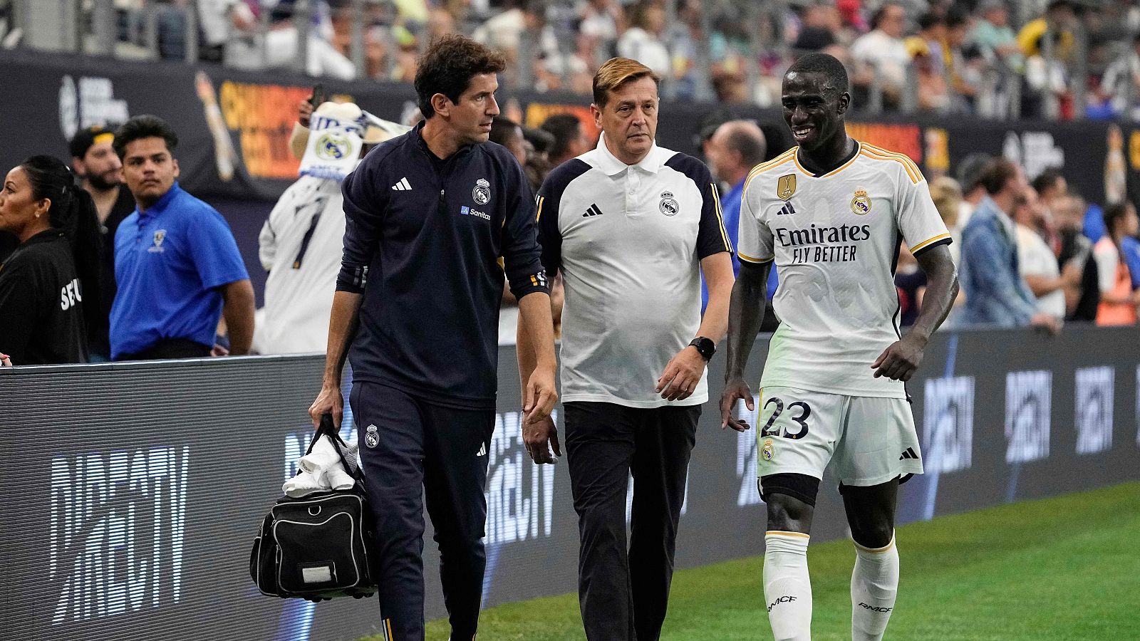  Mendy, dos semanas de baja por una rotura muscular