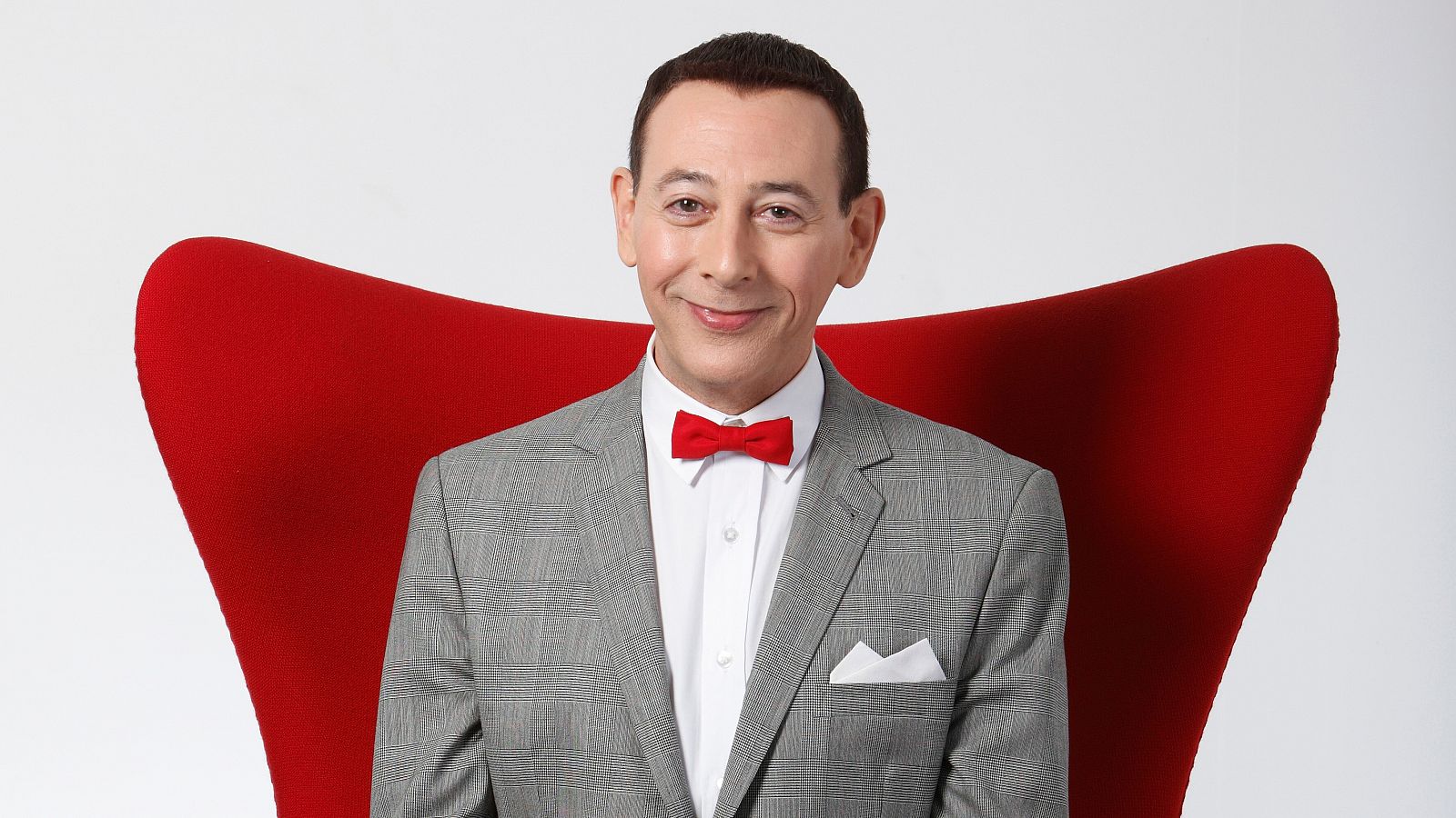 El actor Paul Reubens en el papel de Pee-wee Herman posa para un retrato durante la promoción de la obra de teatro en directo "The Pee-wee Herman Show"