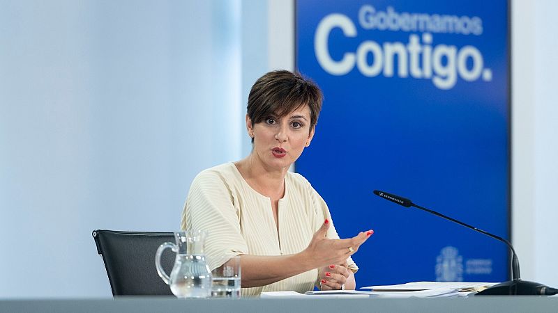 La ministra portavoz del Gobierno, Isabel Rodríguez, en una rueda de prensa en el Palacio de la Moncloa