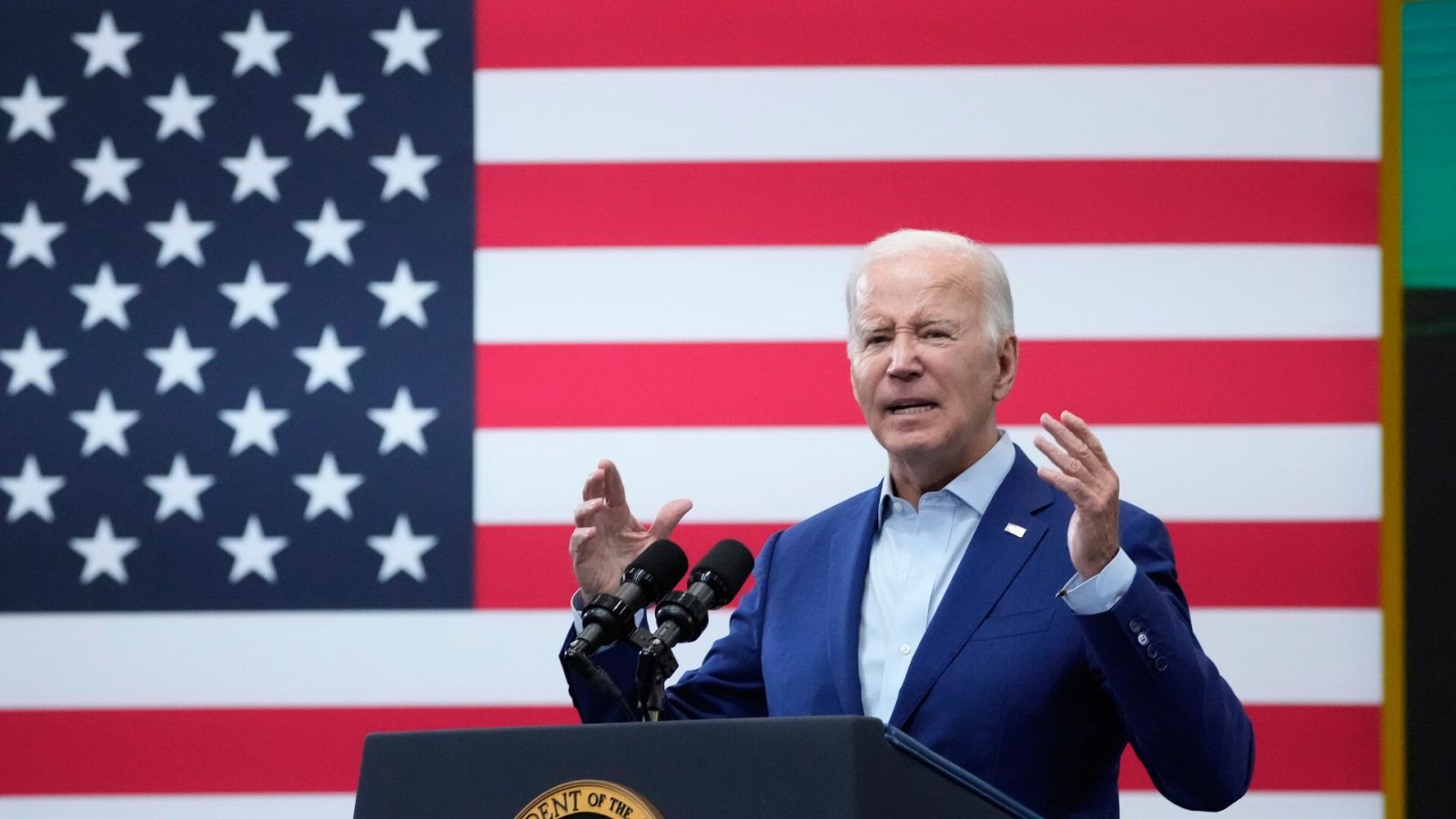 Biden, pronunciando un discurso este miércoles en Nuevo México