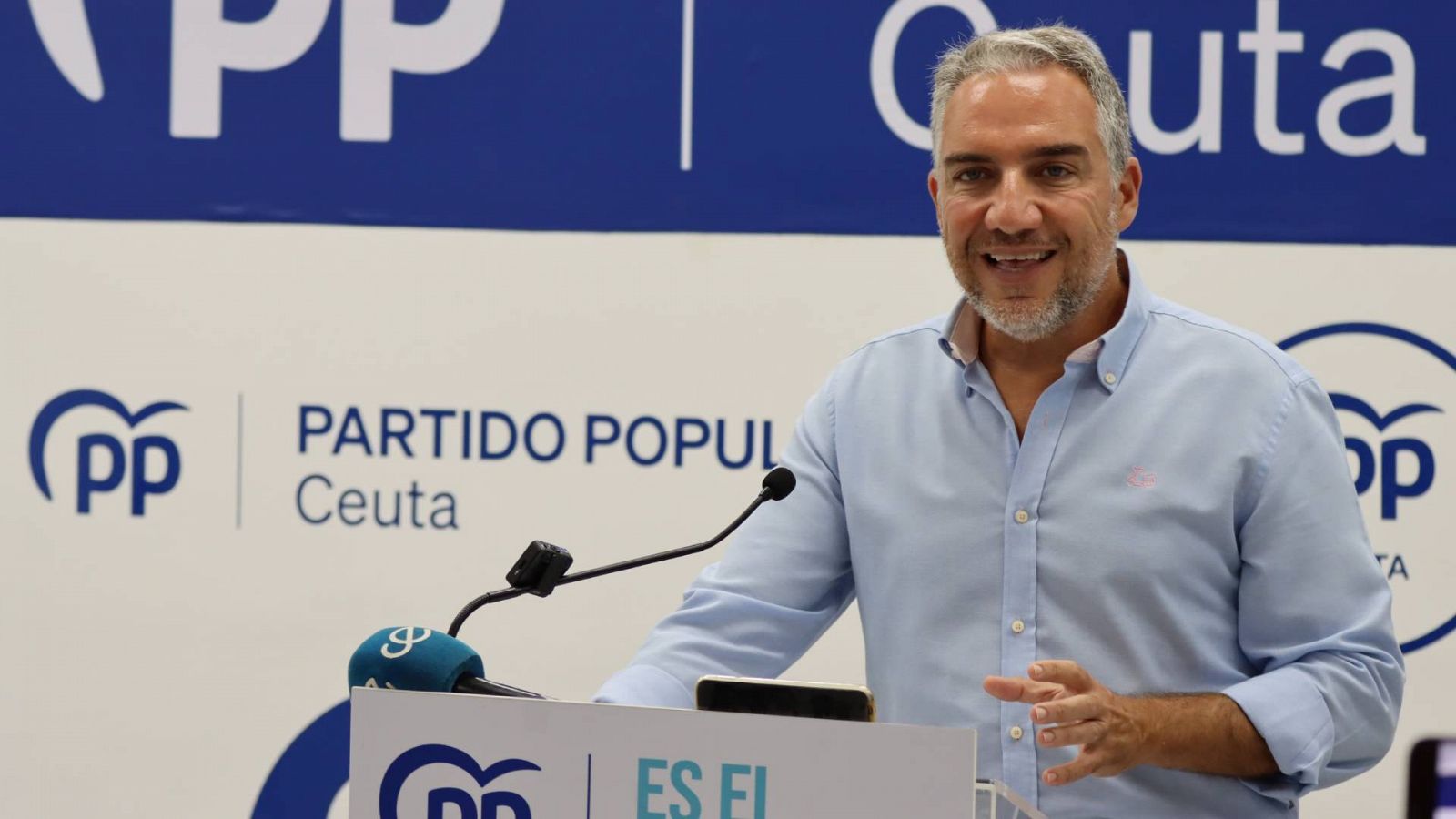 El coordinador general del Partido Popular, Elías Bendodo, en una visita a Ceuta