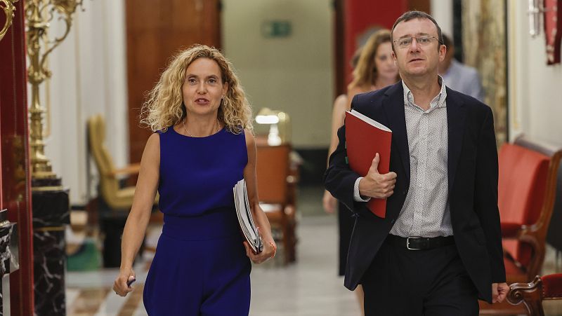 Batet se despide de la presidencia del Congreso pidiendo a los diputados "predisposición al diálogo" y "grandeza"