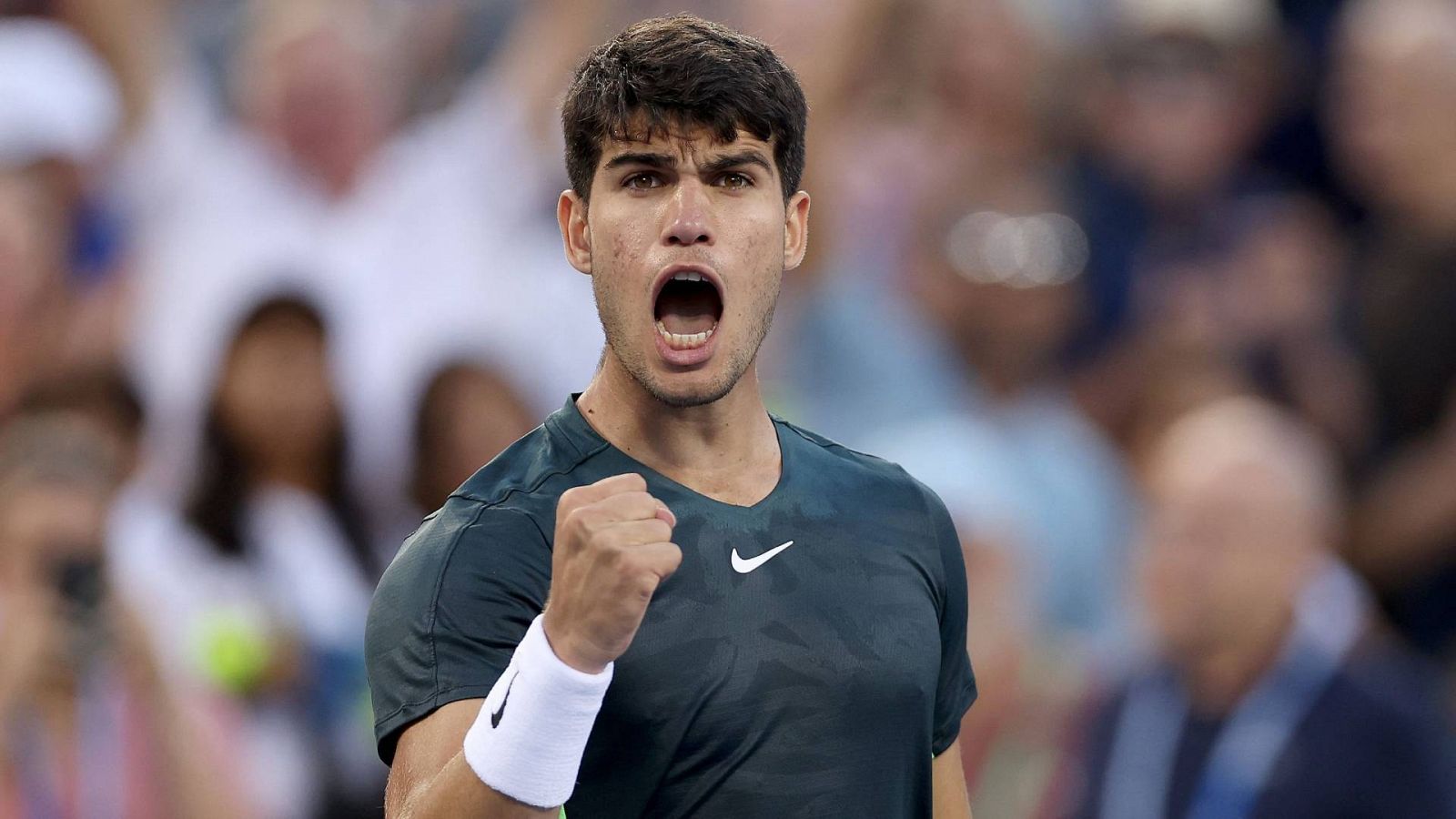 El tenista español Carlos Alcaraz tras lograr el pase a la final del Masters 1000 Cincinnati.