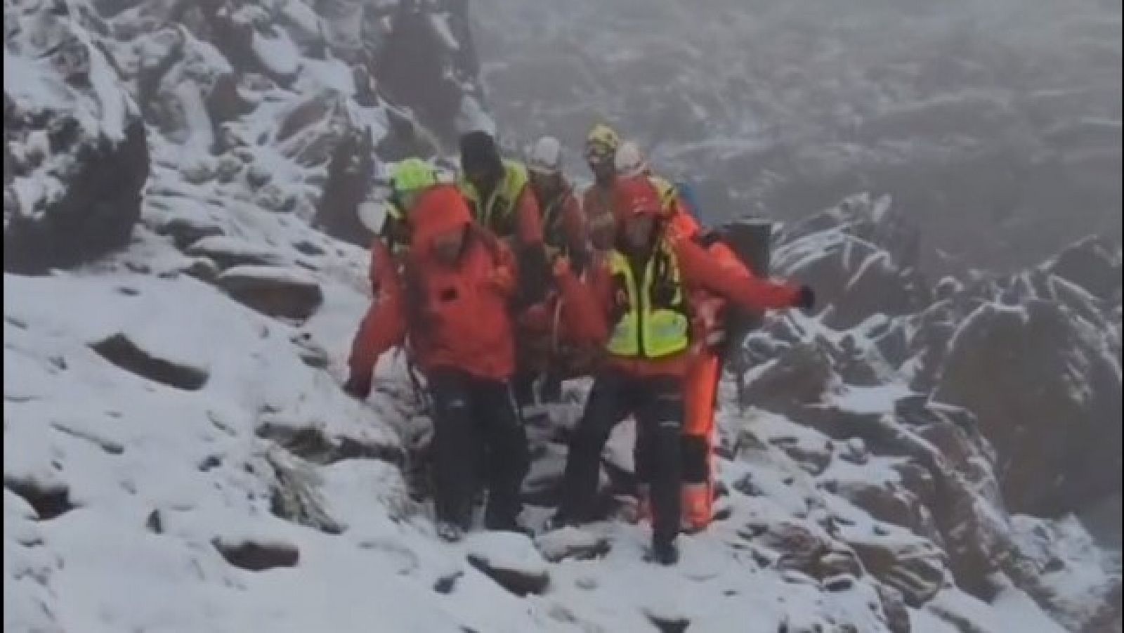 Els bombers rescaten tres excursionistes que feien una travessa a prop del llac de Certascan