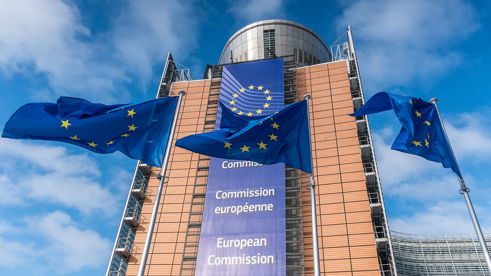La Comisión Europea no respalda la fecha propuesta por el Consejo Europeo para ampliar la UE