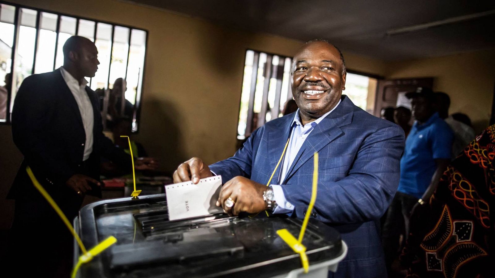 Ali Bongo, presidente depuesto de Gabón, durante las votaciones de 2016