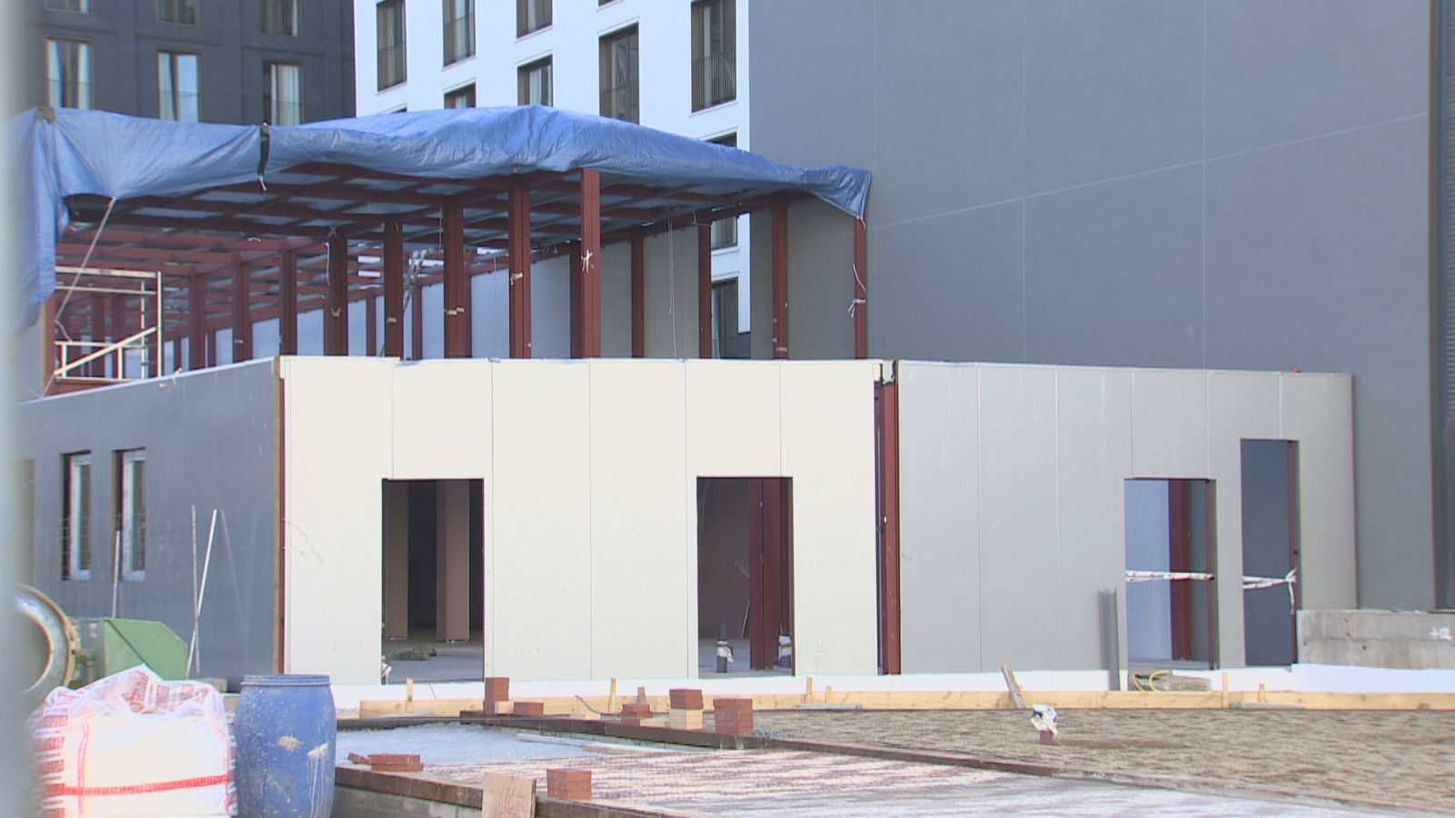  Les obres dels barracons on s'ha de traslladar l'escola Auditori de Barcelona no estaran llestes a temps