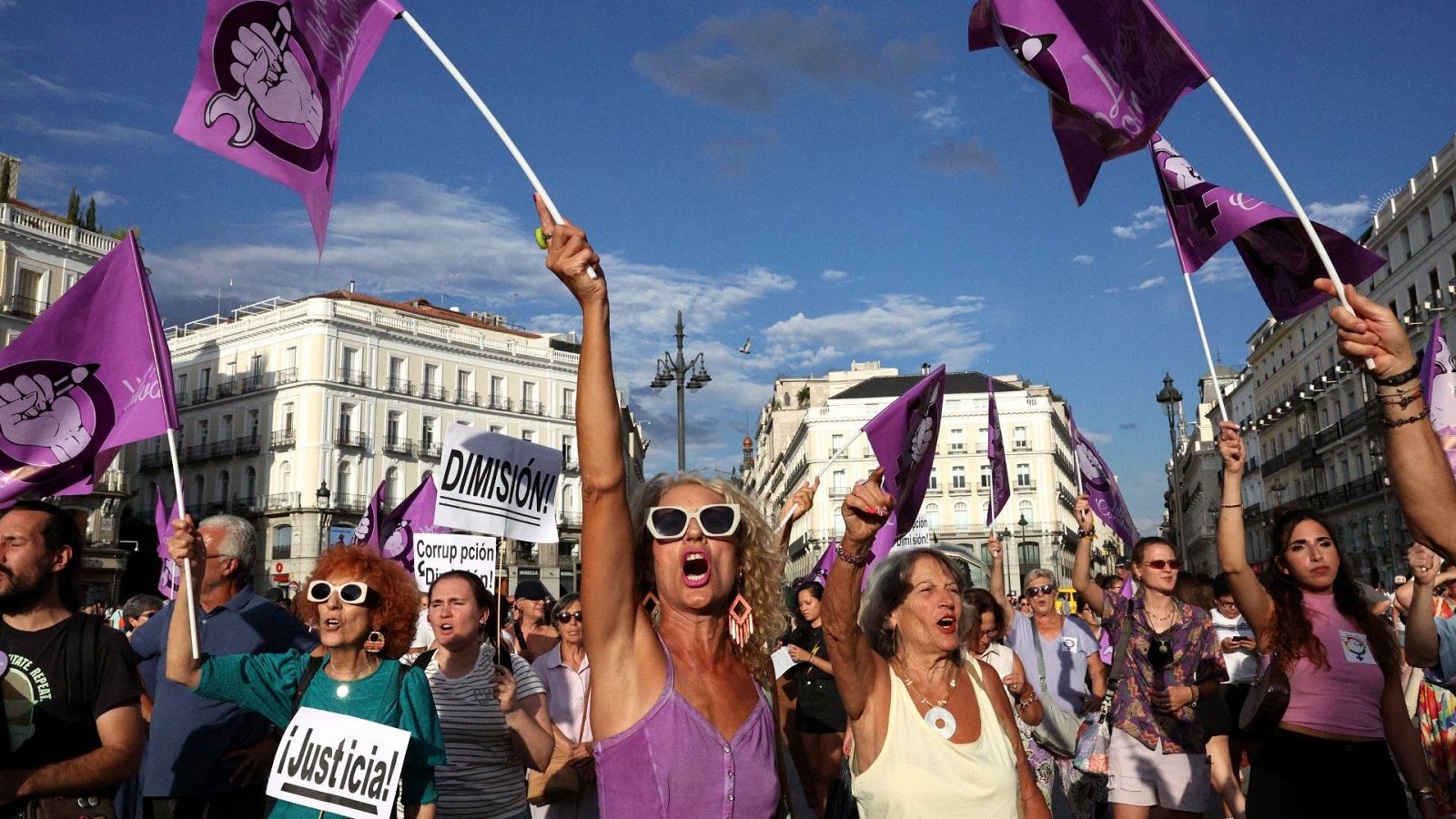 Protesta contra el presidente de la RFEF, Luis Rubiales, en la Puerta del Sol (Madrid)