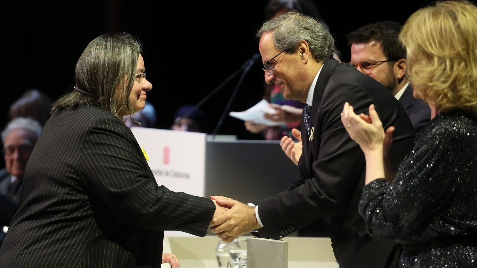 Carme Junyent Figueras rep la Creu de Sant Jordi el maig de 2019