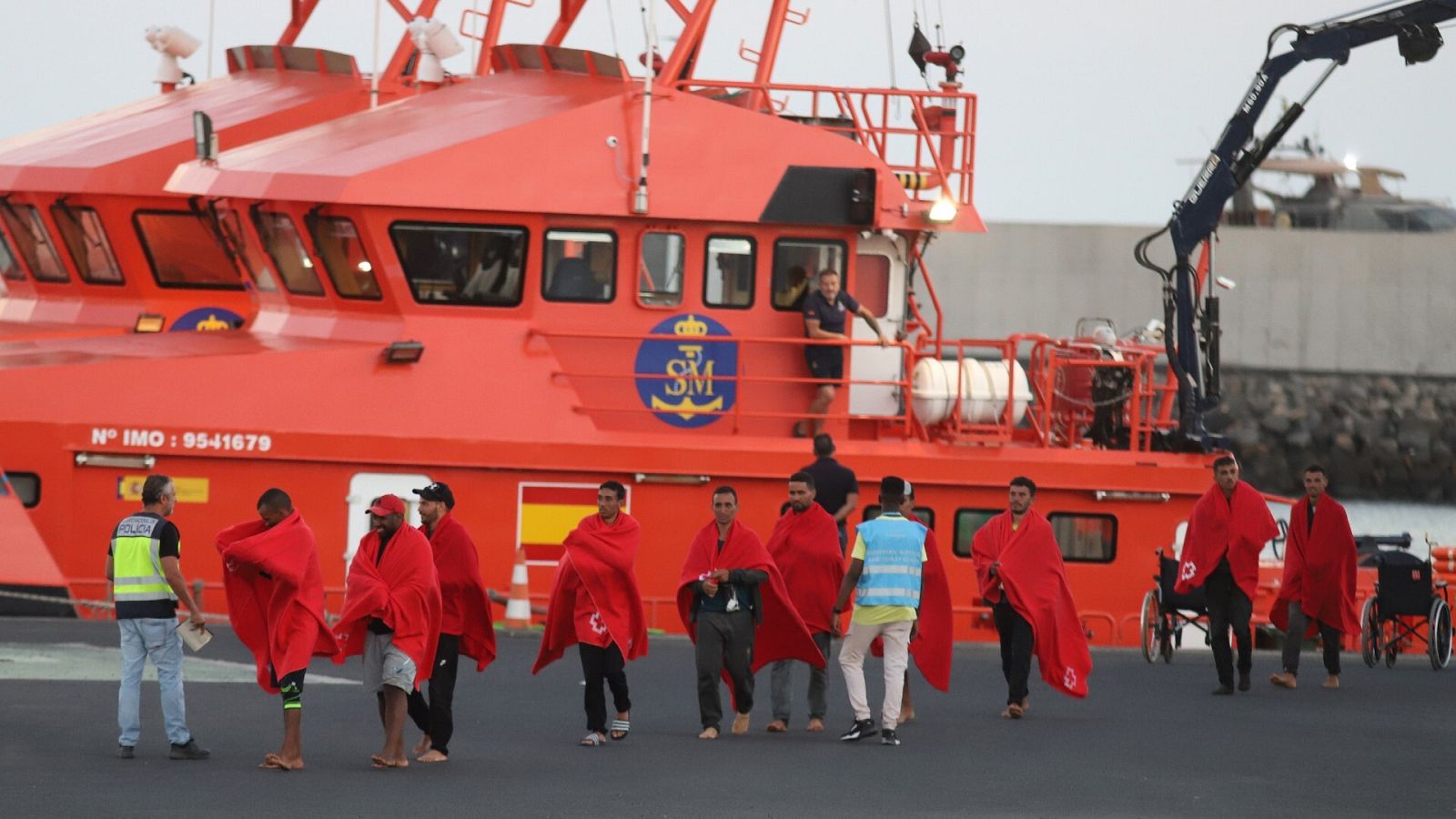 Canarias recibe casi 1.000 migrantes este fin de semana