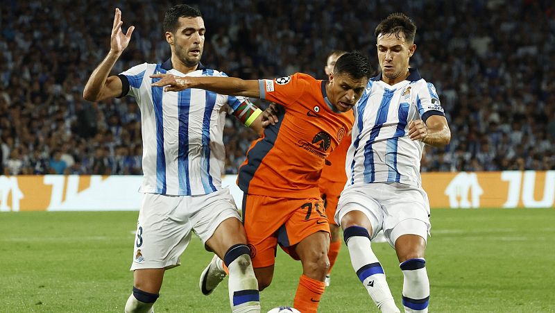 La Real Sociedad perdona a un Inter de Milan que igualó en los últimos minutos