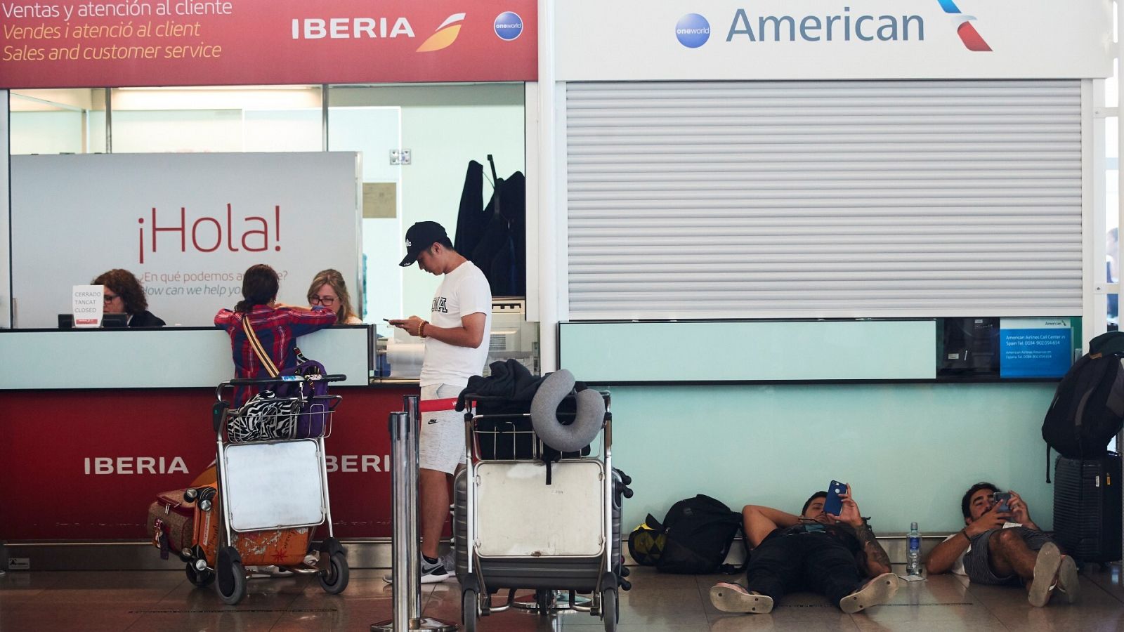 Iberia se queda fuera del servicio de asistencia en tierra en los principales aeropuertos