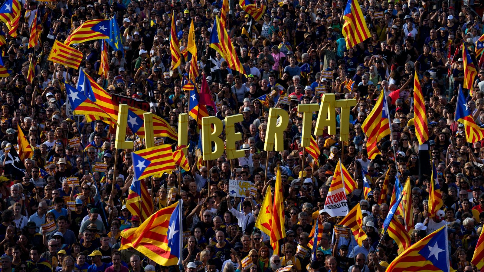 La manifestación de la Diada, termómetro del independentismo, ha sido una de las menos seguidas de la última década