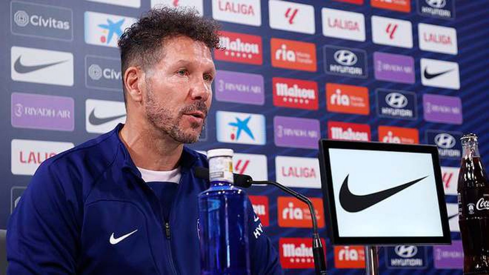 Simeone en rueda de prensa