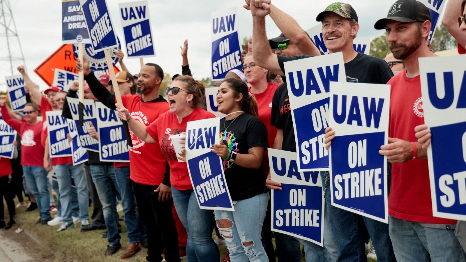 Trabajadores de la UAW en huelga