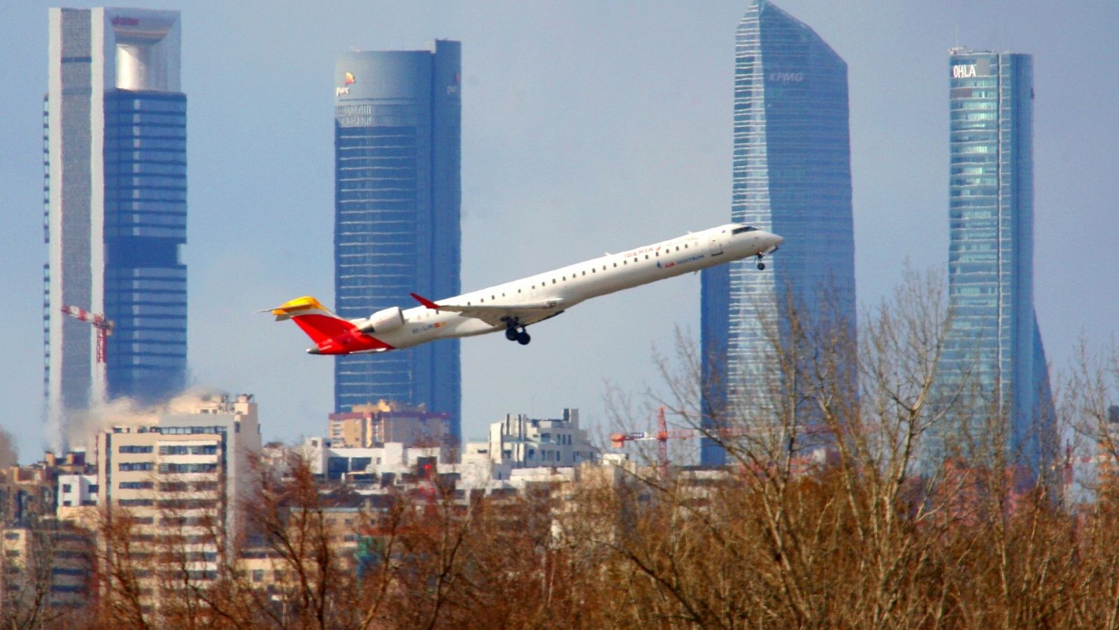 Los aeropuertos de Aena reciben 27,5 millones de pasajeros en septiembre, récord histórico