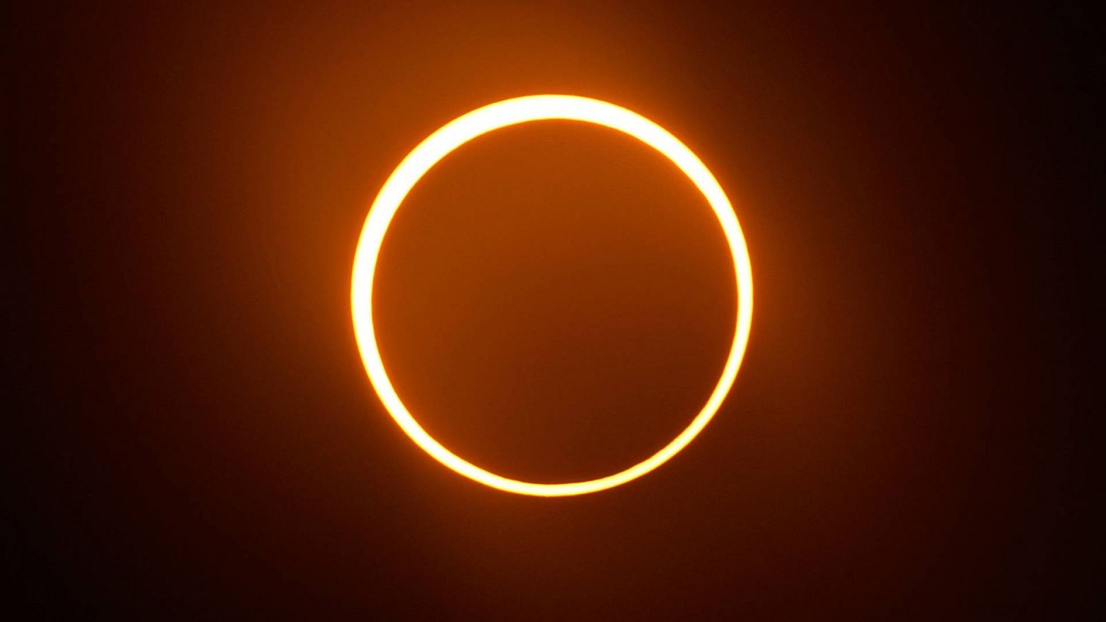 Una imagen del eclipse solar anular.