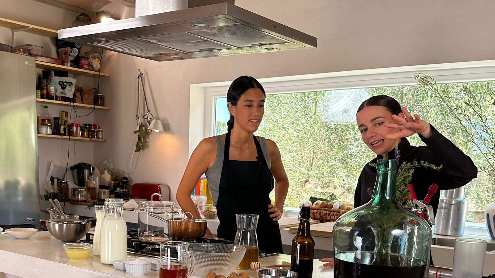 María Lo y Martina Puigvert cocinan juntas un postre de alta cocina