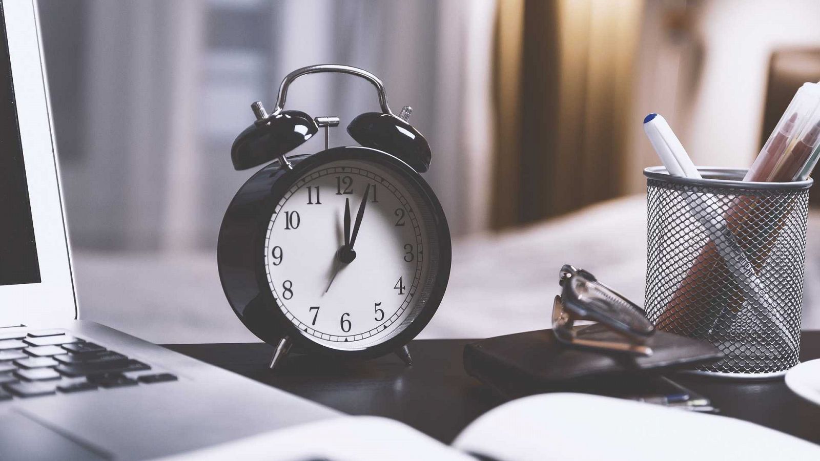 Cambio de hora octubre 2023: ¿Dormimos una hora más o menos?