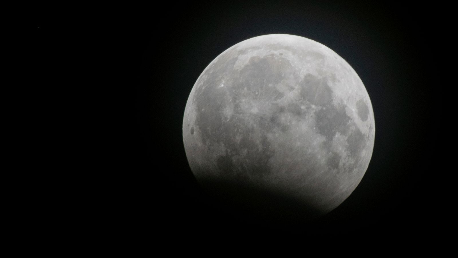 Eclipse lunar octubre 2023: el fenómeno astronómico será de baja intensidad.
