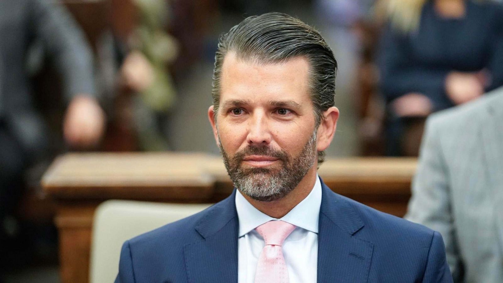 Donald Trump Jr., hijo del expresidente de EE.UU., Donald J. Trump, comparece en el juicio por fraude civil en Nueva York (EE.UU.).