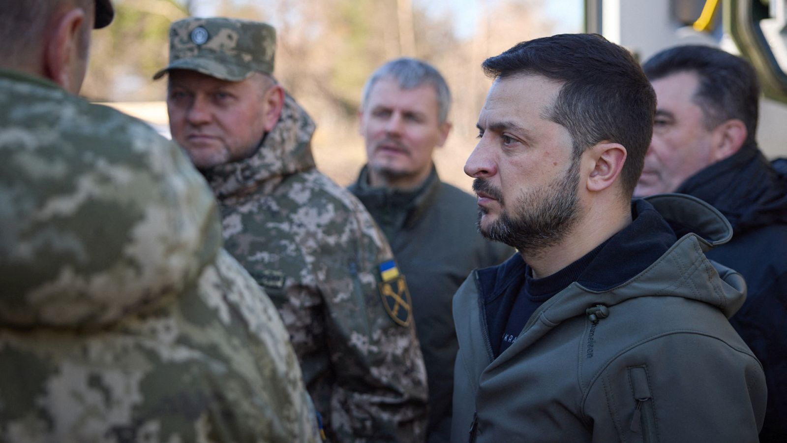 Zelenski, en una visita a un centro de entrenamiento militar