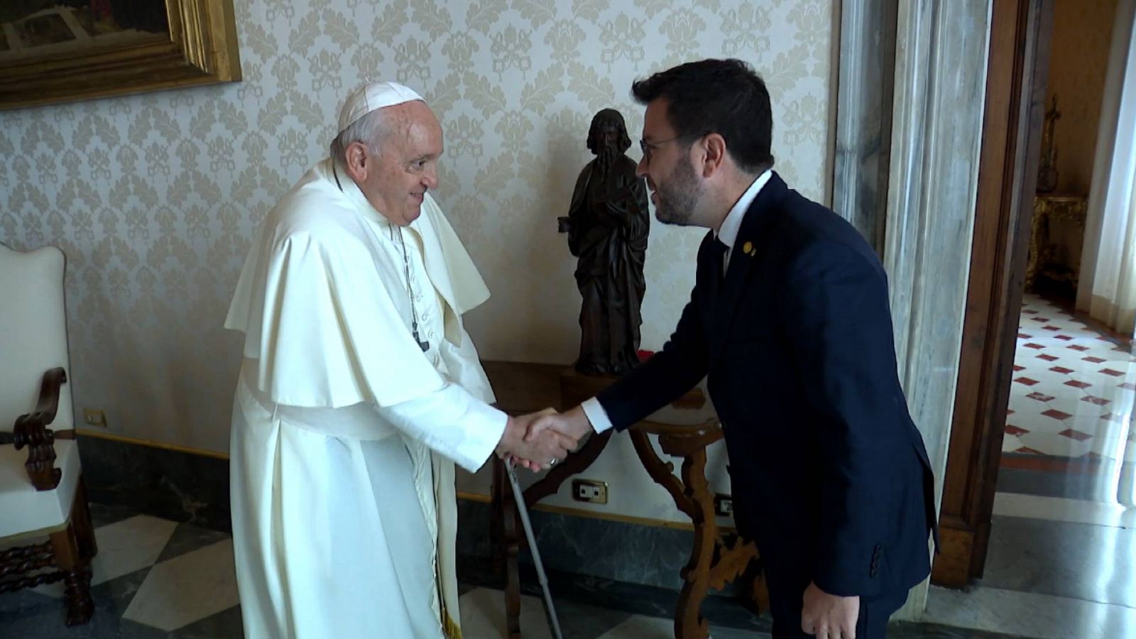 El papa Francisco junto al presidente catalán Pere Aragonés