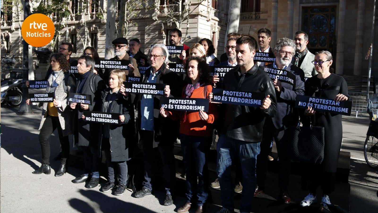 Entitats i partits clamen davant el TSJC contra la vinculació de Tsunami Democràtic amb el terrorisme