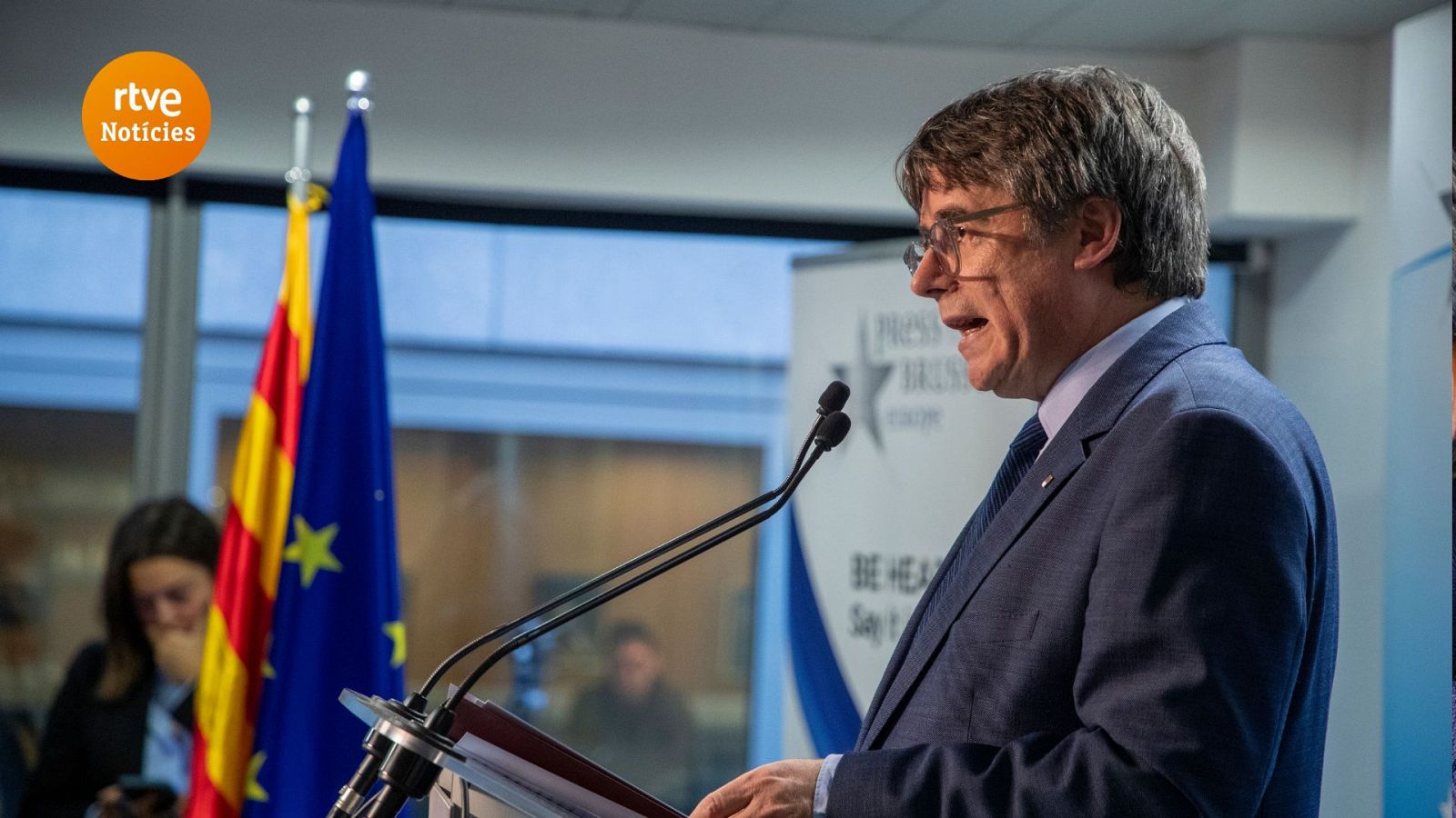 L'expresident Carles Puigdemont presenta l'acord polític amb el PSOE a Brussel·les