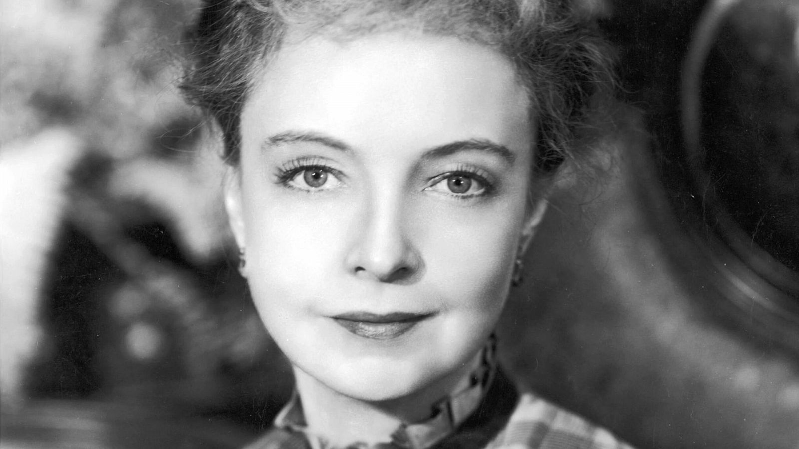 Considerada la dama del cine, la actriz Lillian Gish