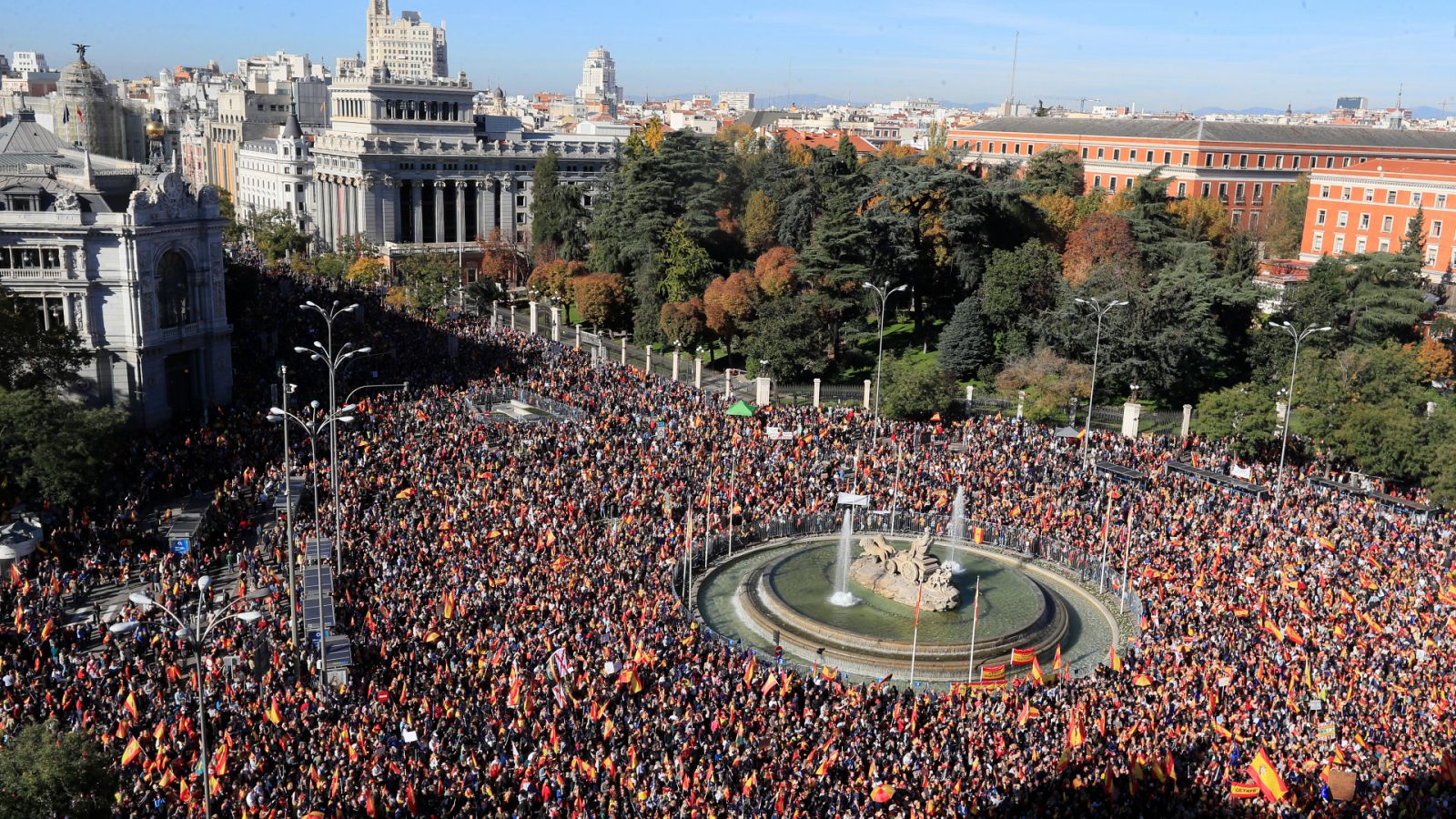 Imagen de la plaza de Cibeles este sábado durante la manifestación