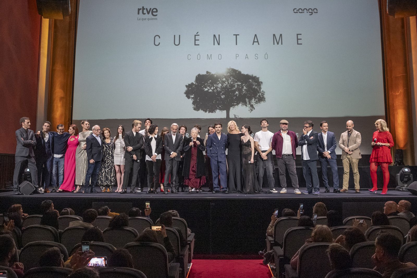 Los Cines Callao de Madrid acogieron la premiere del último capítulo de 'Cuéntame cómo pasó'