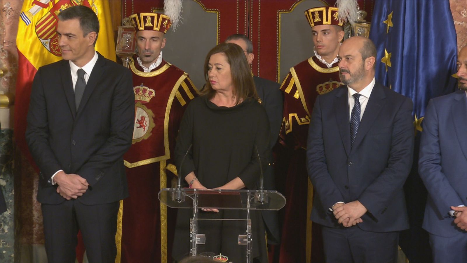 Pedro Sánchez, Francina Armengol i Pedro Rollán en l'acte institucional